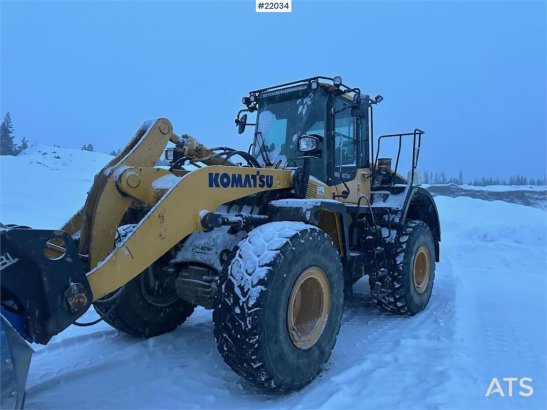 Komatsu WA380-7 wheel loader w/ bucket, scale, summer and 848 2016 2 Wheel Loaders image 10