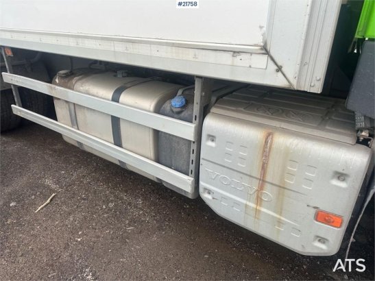 Volvo FM450 box truck 6x2 w/ full side opening, 2 zone u FM450 box truck 6x2 w/ full side opening, 2 zone u 2016 2 image 17