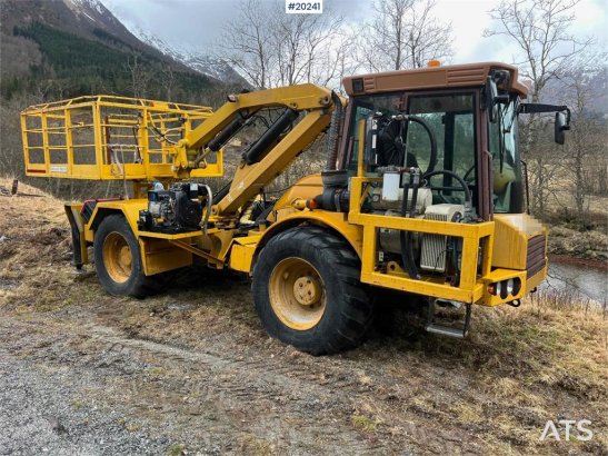 Hydrema 912B w/ 2007 Essverk Platform 912 lift with basket Hydrema 912B w/ 2007 Essverk Platform 912 lift with basket 2003...