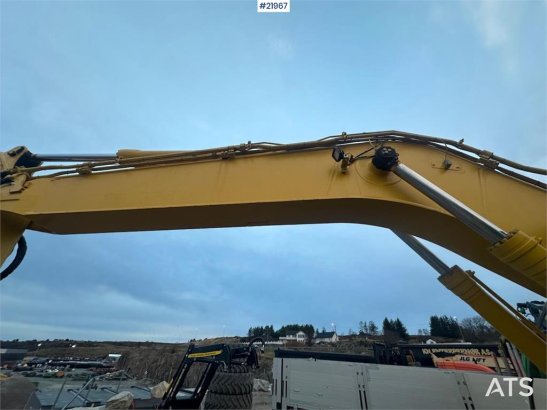 Komatsu PC240LC-8 crawler excavator with digging bucket PC240LC-8 crawler excavator with digging bucket 2007 2 Crawler Exc...