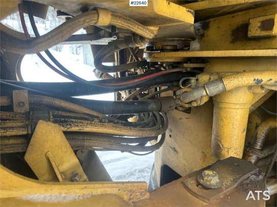 CAT 950F wheel loader w/ 2 buckets and pallet forks 254 1991 2 Wheel Loaders image 25