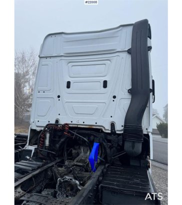 Mercedes-Benz Actros 2551 6x2 Tractor Unit – Repair Object Actros 2551 6x2 Tractor Unit – Repair Object 2014 2 Tractor Uni...