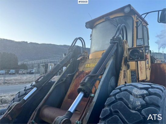 Volvo L90 Wheel Loader w/ Bucket L90 Wheel Loader w/ Bucket 1987 2 Wheel Loaders image 25