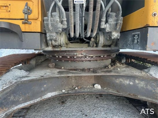Volvo EC210 BLC excavator w/ toothed bucket. WATCH VIDEO 10104 2006 2 Crawler Excavators image 40