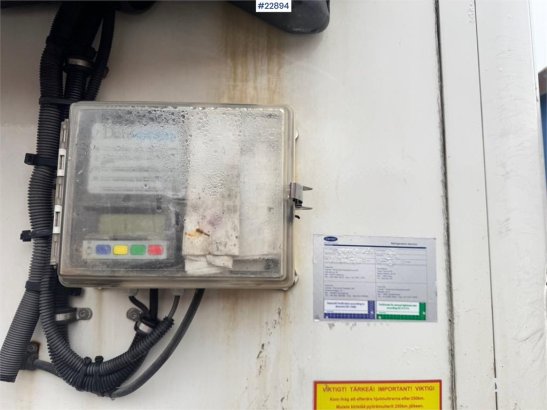 Ekeri box semi-trailer with refrigeration/freezer unit. Ekeri box semi-trailer with refrigeration/freezer unit. 2013 2 Box...