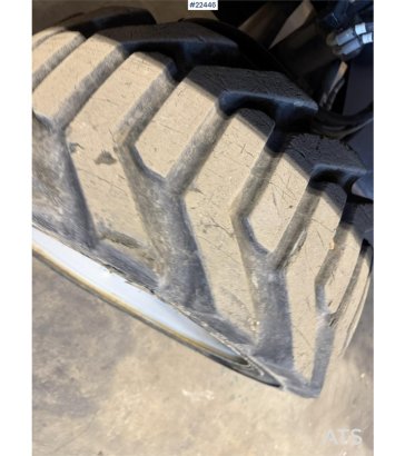 Genie S-65xc telescopic lift for sale with a basket lift S-65xc telescopic lift for sale with a basket lift 2019 2 image 28