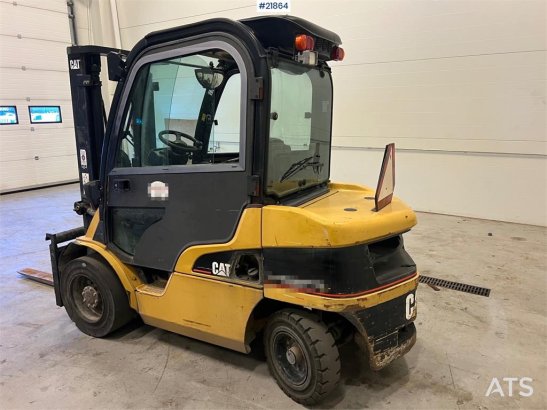 CAT DP30N DP30N 2005 2 Forklift image 40