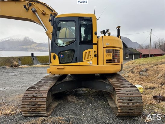 Komatsu PC228USLC-8 crawler excavator w/ rototilt w/ grab PC228USLC-8 crawler excavator w/ rototilt w/ grab 2011 2 Crawler...