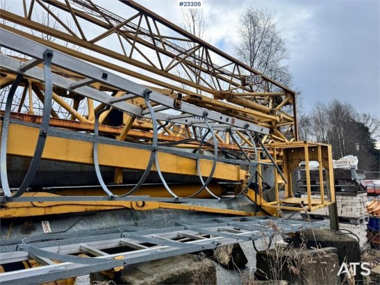 Potain HD40 tower crane with cabin. Potain HD40 tower crane with cabin. 2000 2 Tower cranes image 10