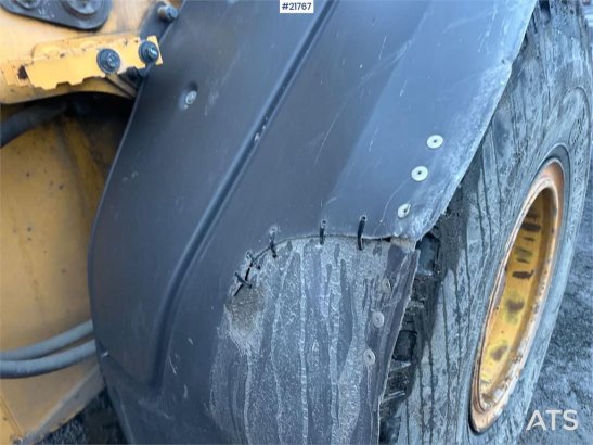 Volvo L90F wheel loader w/ Volvo gravel bucket. WATCH VI 10140 2011 2 Wheel Loaders image 10