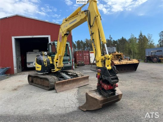 Yanmar SV100-1 equipped with a digging bucket, toothed bu 923 2012 2 Crawler Excavators image 10