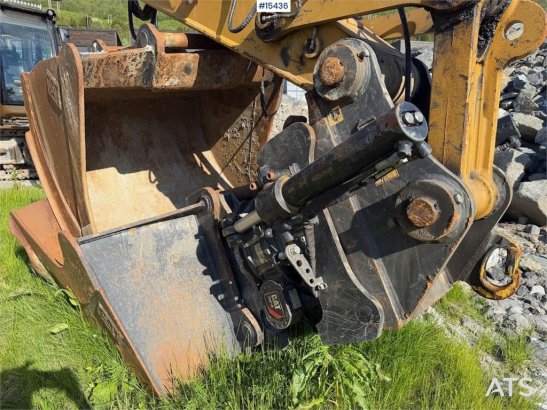 CAT 320 33 2019 2 Crawler Excavators image 10