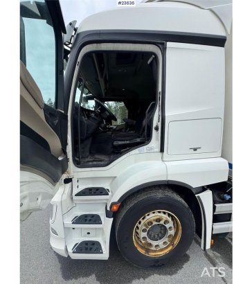 Mercedes-Benz Actros 1835 4x2 box truck - Full side opening Actros 1835 4x2 box truck - Full side opening 2016 2 image 10