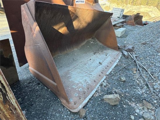 Gjerstad Wheel loader bucket. Gjerstad Wheel loader bucket. 1998 2 image 50