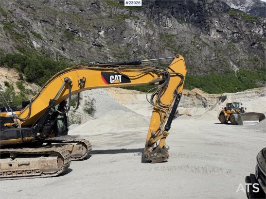 CAT 336EL Excavator with Digging Bucket 44 2012 2 Crawler Excavators image 10