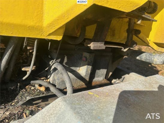 Schliesing MX220 wood chipper w/ 2 sets of knives Schliesing MX220 wood chipper w/ 2 sets of knives 2009 2 image 52