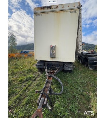 Tyllis trailer with chip body and tipper – hydraulic side Tyllis trailer with chip body and tipper – hydraulic side 2009 2...