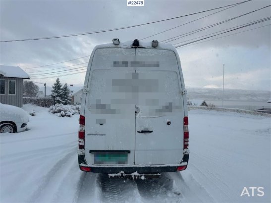 Mercedes-Benz Sprinter 4x2 w/ 2 sets of tires and ramp Mercedes-Benz Sprinter 4x2 w/ 2 sets of tires and ramp 2014 2 Small...