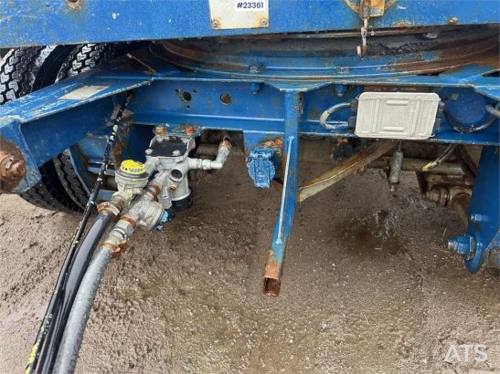 Goldhofer 24/80 machine trailer w/ two sets of tires Goldhofer 24/80 machine trailer w/ two sets of tires 1998 2 Lowloader...