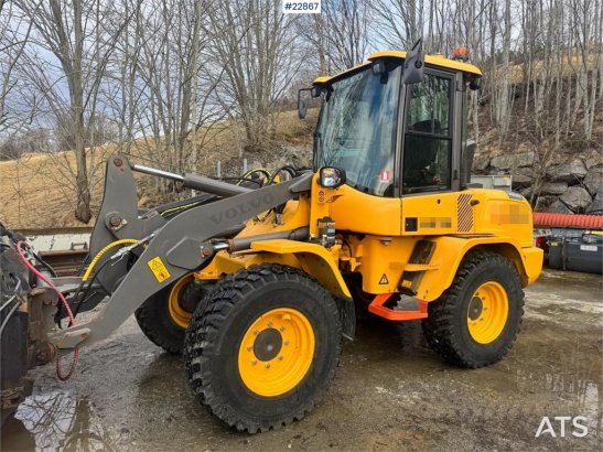 Volvo L30G Wheel Loader w/Bucket – 1410 hours! WATCH VID L30G Wheel Loader w/Bucket – 1410 hours! WATCH VID 2020 2 Wheel L...