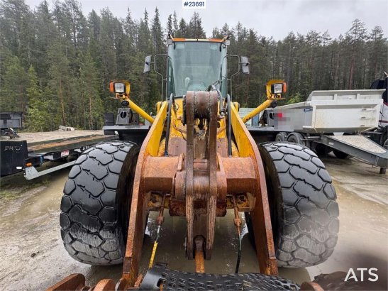 Komatsu WA380 Wheel Loader – Bucket and Joystick Steering 848 1998 2 Wheel Loaders image 10