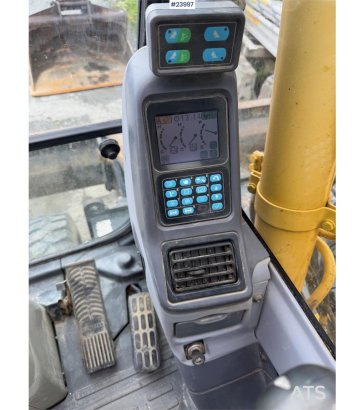 Komatsu PW130 Wheeled Excavator with Engcon Tiltrotator an 915 2006 2 Wheeled Excavators image 25