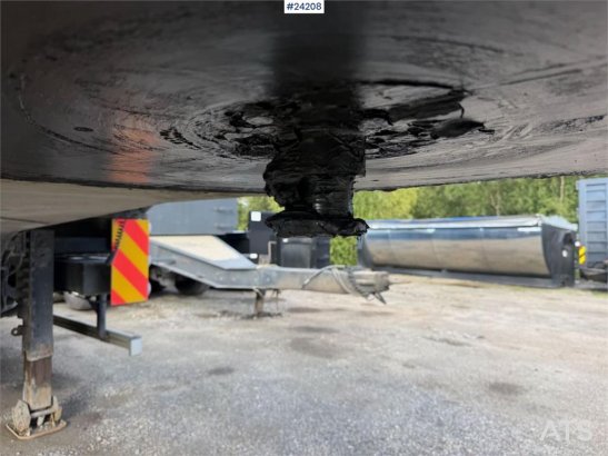 Istrail 3 axle machine trailer w/ extension, widening and Istrail 3 axle machine trailer w/ extension, widening and 2018 2...