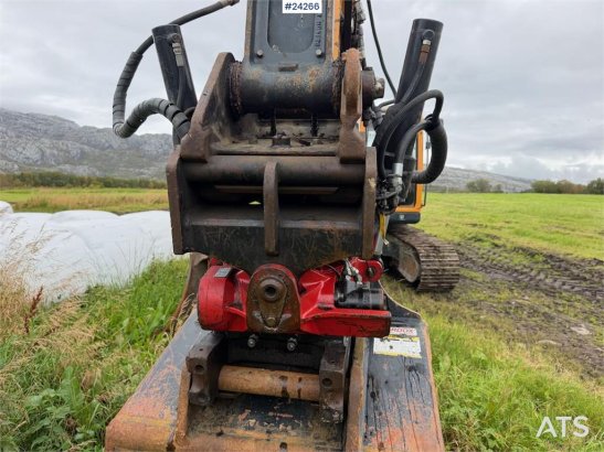 Hyundai Robex 160LC‑9A with 2 buckets and tiltrotator – Un Robex 160LC‑9A with 2 buckets and tiltrotator – Un 2014 2 Crawl...