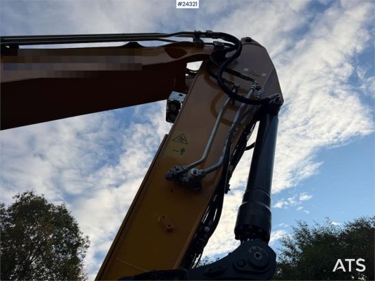 Liebherr R930 LC excavator w/ 2 buckets and GPS. WATCH VIDE R930 LC excavator w/ 2 buckets and GPS. WATCH VIDE 2022 2 Craw...