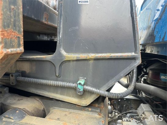 Scania R124/400 hook truck w/ 26T hook and box. WATCH VID R124/400 hook truck w/ 26T hook and box. WATCH VID 1998 2 Tipper...