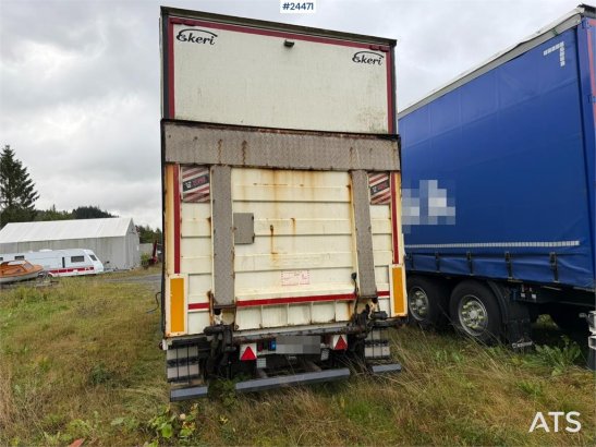 Ekeri Box Trailer with Full Side Opening and 2-Ton Tail Ekeri Box Trailer with Full Side Opening and 2-Ton Tail 2011 2 ima...
