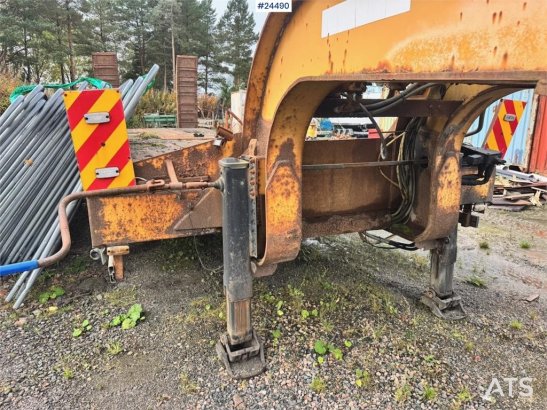 Damm 4-Axle Machinery Trailer with Hydraulic Ramps Damm 4-Axle Machinery Trailer with Hydraulic Ramps 2002 2 Lowloader tra...