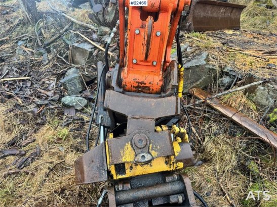 Fiat-Kobelco E175W wheeled excavator – Rototilt – 2 buckets – G Fiat-Kobelco E175W wheeled excavator – Rototilt – 2 bucket...