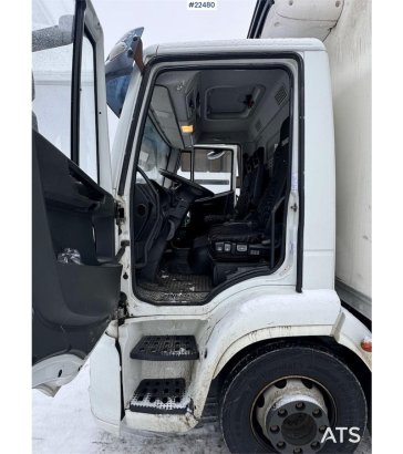 Iveco Eurocargo 4x2 box truck with refrigeration unit an Eurocargo 4x2 box truck with refrigeration unit an 2012 2 image 41