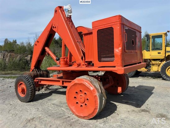 Brøyt X2 excavator w/bucket (Nostalgia!) Broyt X2 excavator w/bucket (Nostalgia!) 1963 2 Crawler Excavators image 11