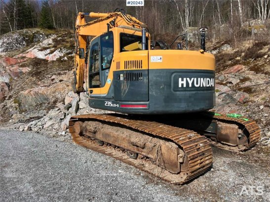 Hyundai Robex 235 LCR-9 w/ Excavator bucket and gps Robex 235 LCR-9 w/ Excavator bucket and gps 2012 2 Crawler Excavators ...