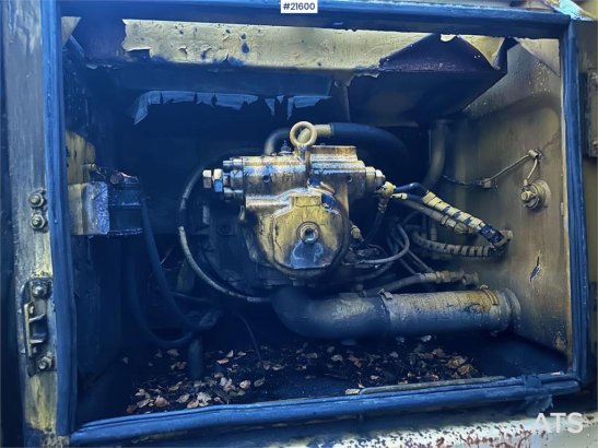 Komatsu PC240LC excavator. WATCH VIDEO. PC240LC excavator. WATCH VIDEO. 2000 2 Crawler Excavators image 11