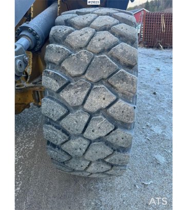 Volvo L110E Wheel Loader with Bucket WATCH VIDEO L110E Wheel Loader with Bucket WATCH VIDEO 2006 2 Wheel Loaders image 11