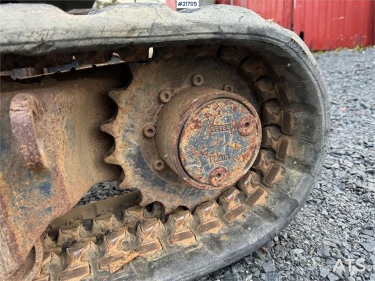 Kubota U17-3a Mini Excavator with 4 Buckets, Ripper, and U17-3a Mini Excavator with 4 Buckets, Ripper, and 2015 2 image 26