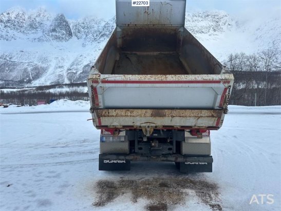 Scania R580 6x2 plow rigged tipper truck w/ plow plate. S R580 6x2 plow rigged tipper truck w/ plow plate. S 2016 2 Tipper...