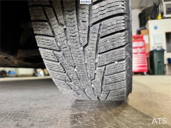 Volkswagen Caddy TDI Van – 2 sets of tires Volkswagen Caddy TDI Van – 2 sets of tires 2014 2 Small Vans image 11
