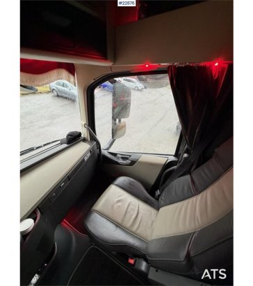 Volvo FH 6x2 tractor unit with ADR approval 590 2019 2 Tractor Units image 11