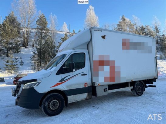 Mercedes-Benz Sprinter 4x2 Box Truck with lift and side door Sprinter 4x2 Box Truck with lift and side door 2019 2 image 41