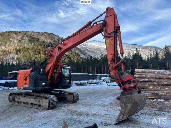 Hitachi ZX225USRLC-6 crawler excavator – GPS – Rototilt – ZX225USRLC-6 crawler excavator – GPS – Rototilt – 2017 2 Crawler...