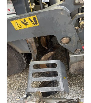 Bomag BF300 P-2 Asphalt Paver – 905 Hours – GPS BF300 P-2 Asphalt Paver – 905 Hours – GPS 2025 2 Asphalt pavers image 26