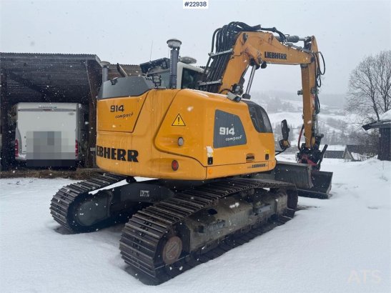 Liebherr R914 Compact crawler excavator with VA boom, 2 buc R914 Compact crawler excavator with VA boom, 2 buc 2018 2 Craw...