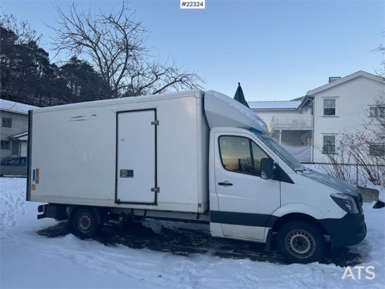 Mercedes-Benz Sprinter Box Truck with Tail Lift and Side Door Sprinter Box Truck with Tail Lift and Side Door 2018 2 image 86