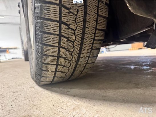 Volkswagen Caddy 4x4 with 2 sets of tires and interior fittin Volkswagen Caddy 4x4 with 2 sets of tires and interior fitti...