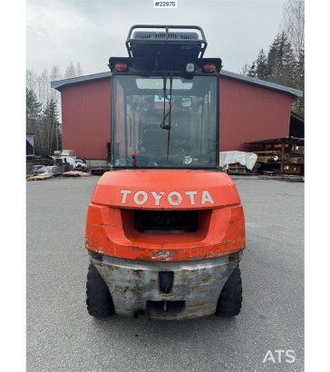Toyota 42-7FD45 forklift – 9355 hours – 5.5 meter lifting 42-7FD45 forklift – 9355 hours – 5.5 meter lifting 2008 2 Forkli...