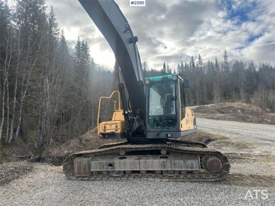Volvo EC240CL crawler excavator w/ two buckets and power EC240CL crawler excavator w/ two buckets and power 2008 2 Crawler...